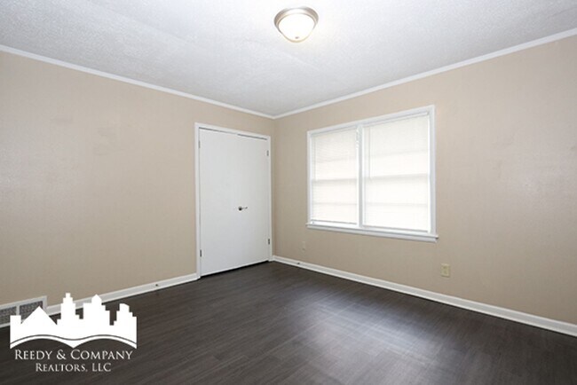 Foto del edificio - 4057 Faronia Dr