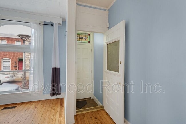 Photo - 415 S Robinson St Townhome