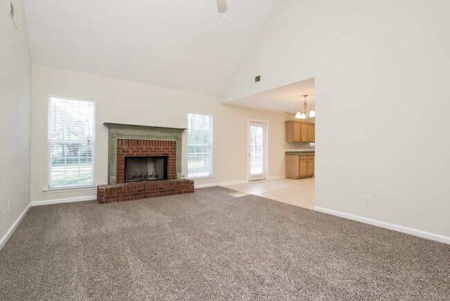 Foto del edificio - 212 Browning Cir