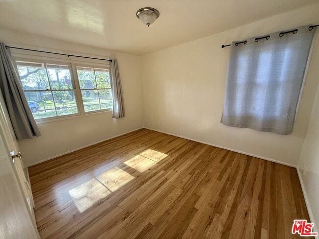 Building Photo - 2830 Glendon Ave