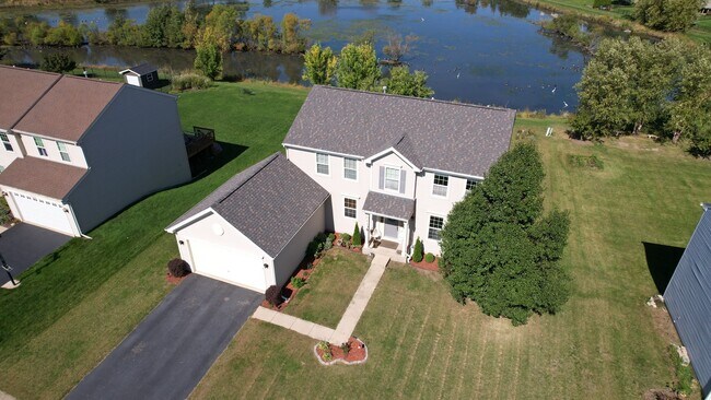 Foto del edificio - 2449 Alan Dale Ln