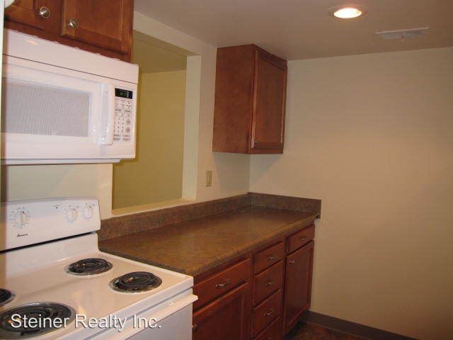 Building Photo - 556 S Trenton Ave