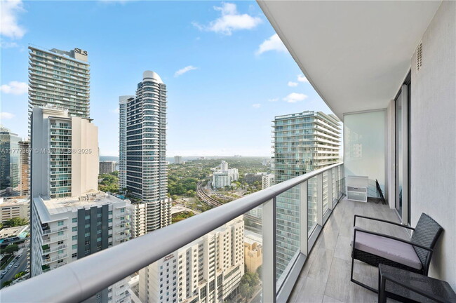 Foto del edificio - 1100S S Miami Ave