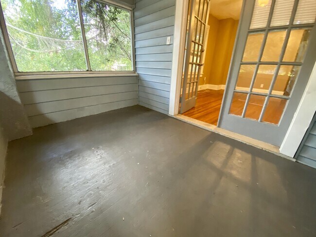 Building Photo - 3443 Haines Rd N