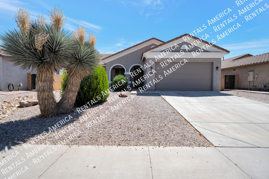 Primary Photo - MOVE IN SPECIAL - Gorgeous with Lots of Ro...