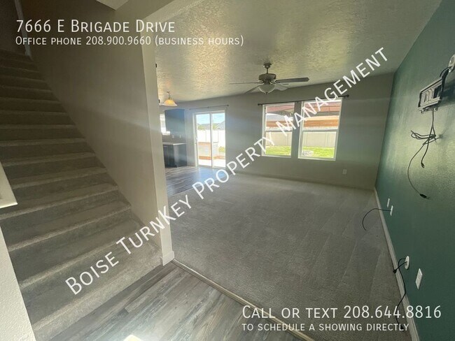 Foto del edificio - 7666 E Brigade Dr