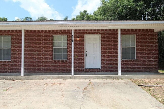 Building Photo - 6861 Roundup Ln