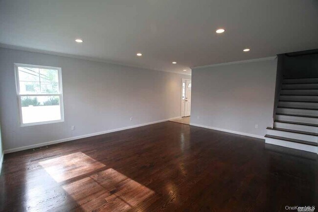 Building Photo - 41 Mohegan Ave