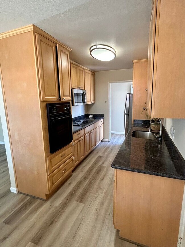 Foto del edificio - Excellent Fremont Location!  Single Family...