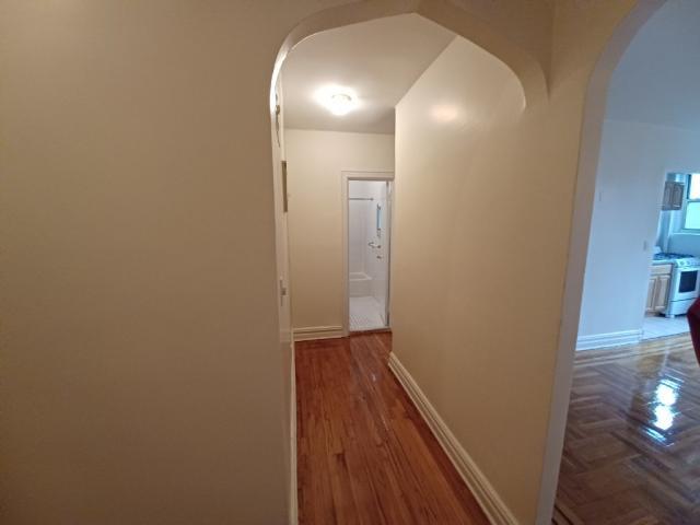 Building Photo - 1 bedroom in SUNNYSIDE NY 11104