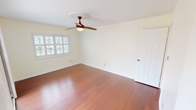 Building Photo - Spacious 3 bedroom | Cays with partial oce...