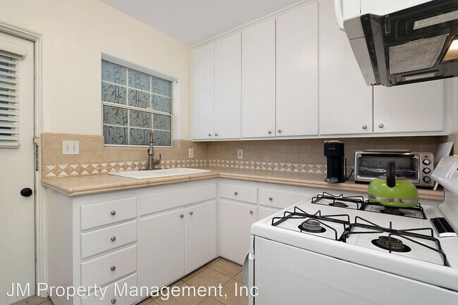 Building Photo - 2 br, 2 bath House - 418 H Ave