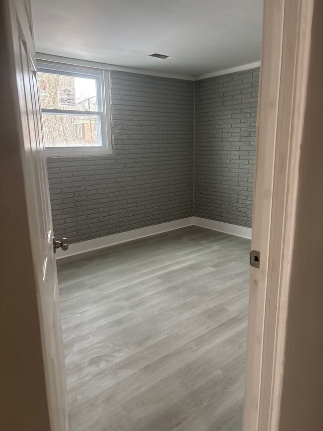 Foto del edificio - 1453 Diplomat Ln