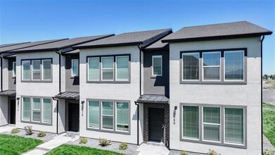 Building Photo - 3395 1010 W