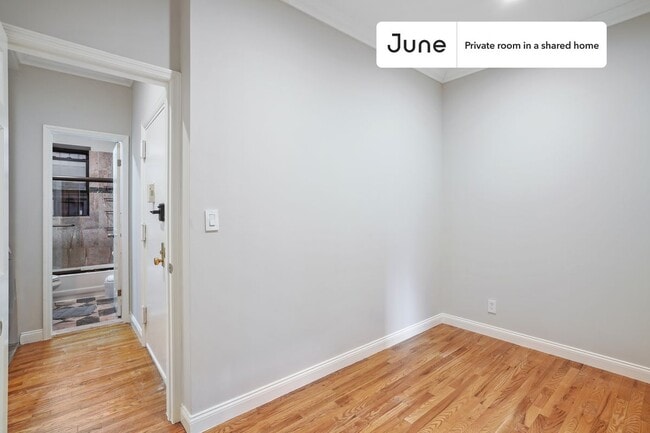 Building Photo - Room in Shared 3 bed/1 bath home in Hamilton Heights