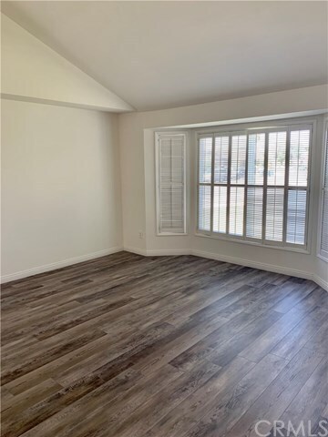 Foto del edificio - 11300 Ivory Ave