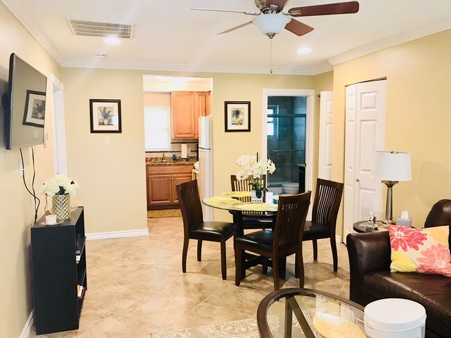 Foto del edificio - 514 109th Ave N