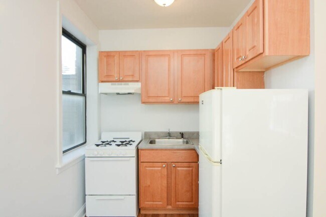 Foto del edificio - 1742 N Humboldt Blvd