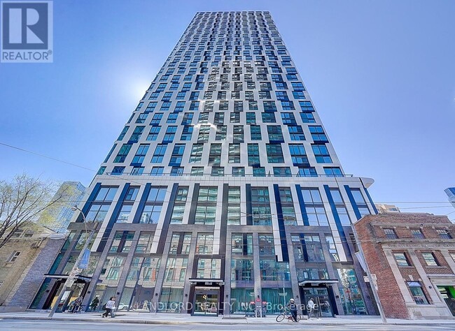 Building Photo - 252-5252 Church St