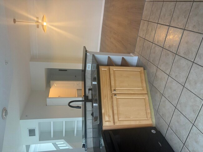 Foto del edificio - 2026 Alta Meadows Ln