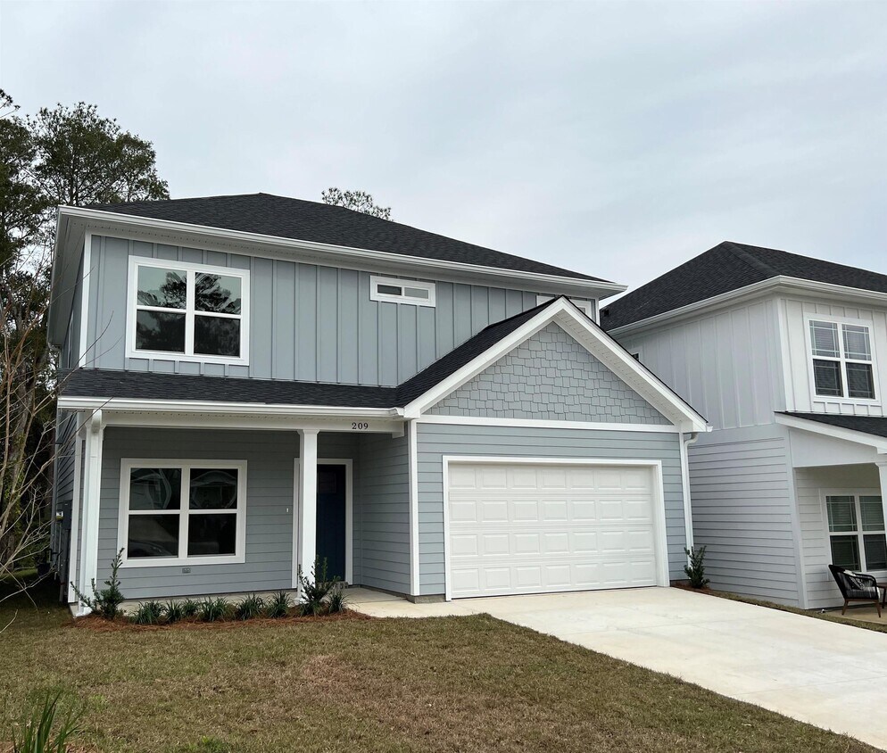 Foto principal - 209 Cottage Ct