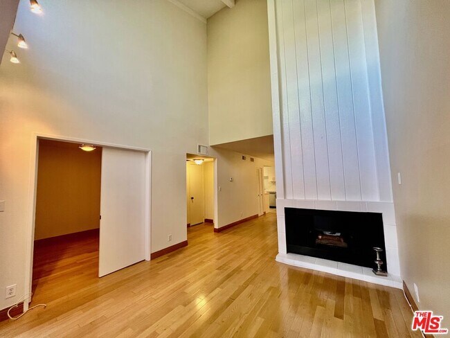 Foto del edificio - 4805 Maytime Ln