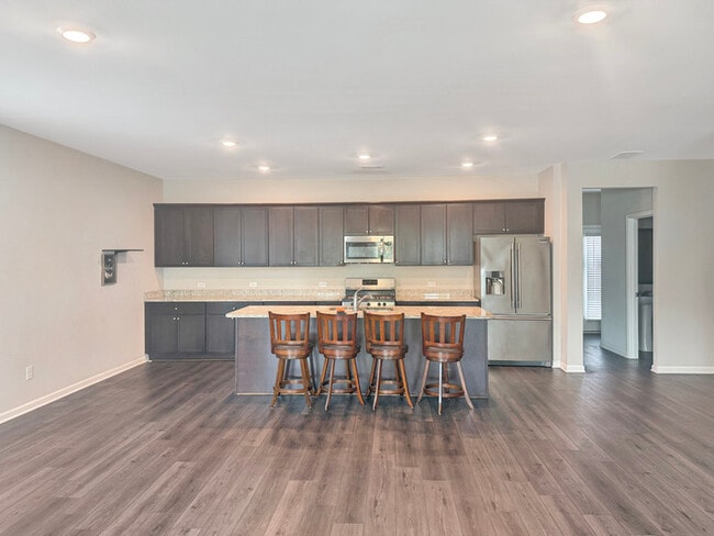 Foto del edificio - 4372 Grosbeak Dr