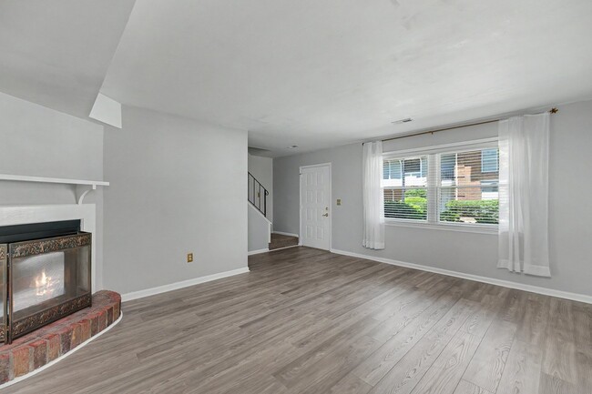 Foto del edificio - 2924 Cathedral Ln