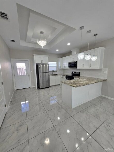 Foto del edificio - 1018 N Woodson Ave