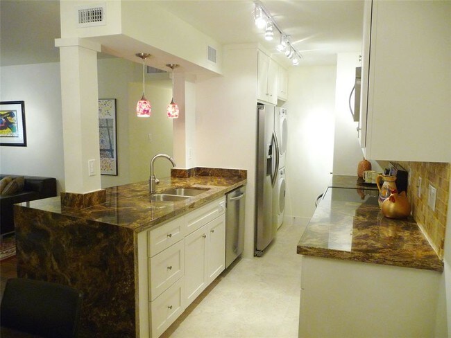 Foto del edificio - 1601 Shepherd Dr