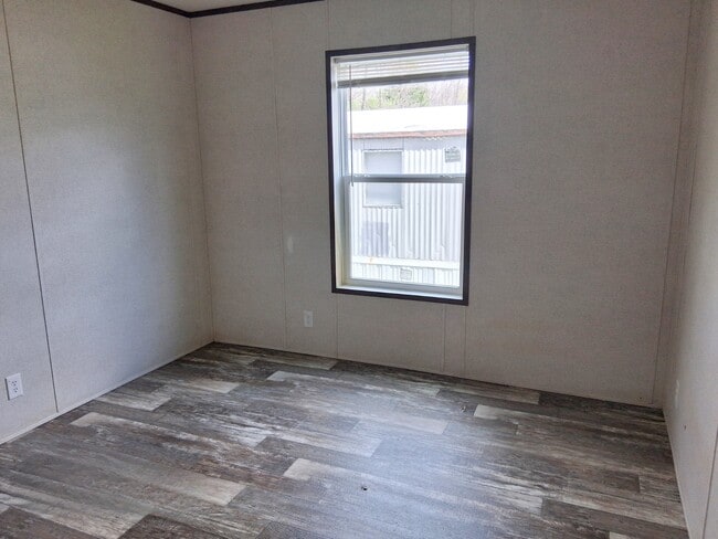 Building Photo - 2121 Panhandle Rd