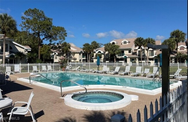 Foto del edificio - 60 Emerald Woods Dr
