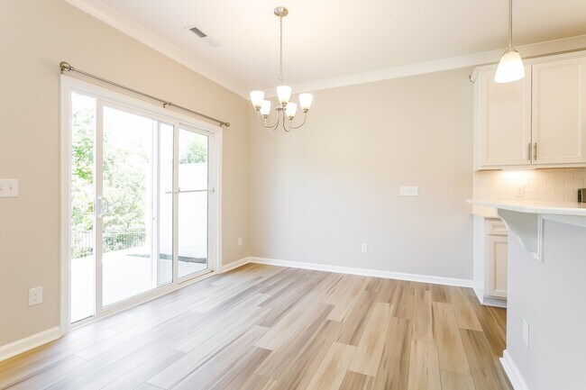 Foto del edificio - 23226 Clarabelle Dr