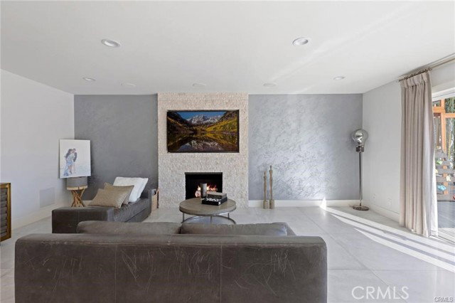 Foto del edificio - 2906 Mountain Pine Dr