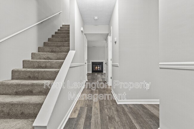 Foto del edificio - 1658 Foxhaven Dr