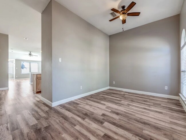 Foto del edificio - 2109 Hanakoa Falls Dr