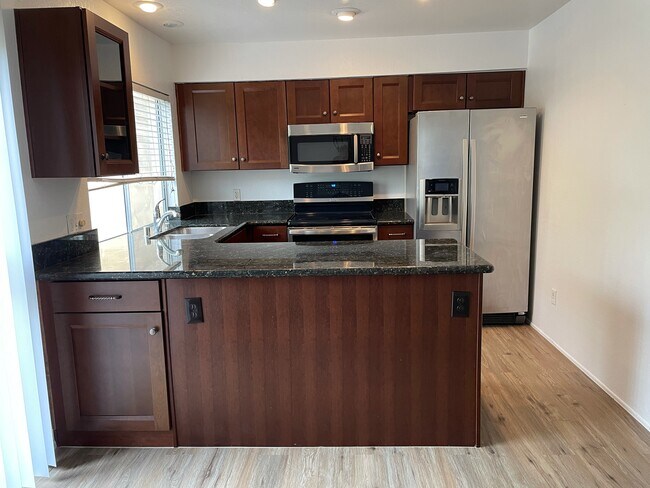 Building Photo - 7964 Mission Center Ct