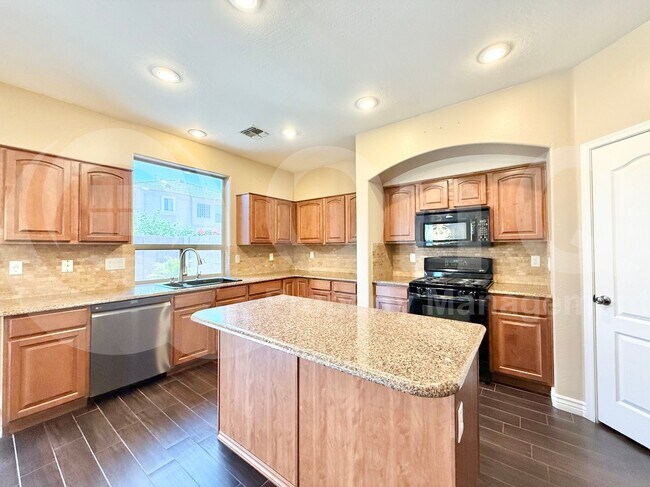 Foto del edificio - 16111 W Winslow Dr