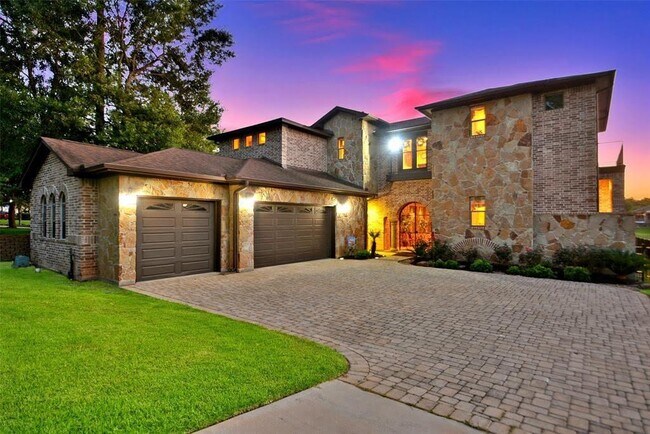 Building Photo - 11848 Grand Harbor Blvd