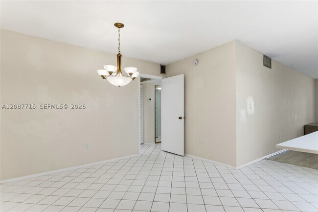 Foto del edificio - 7300 NW 17th St