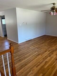 Building Photo - Available Now!  Great Centennial Home