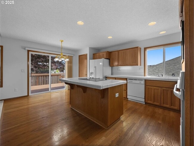 Building Photo - 15517 SE Bybee Dr