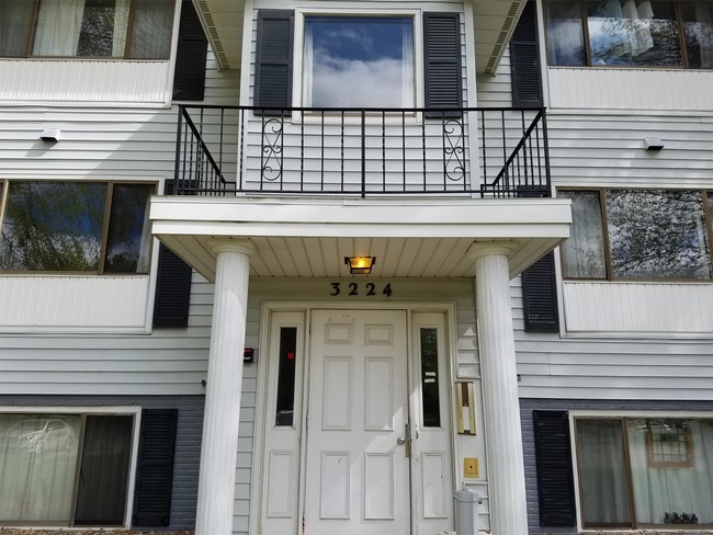 Building Photo - 3216 Neola St