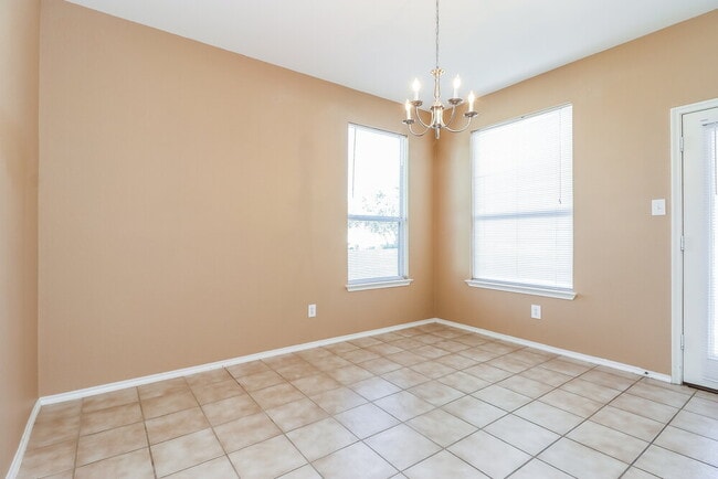 Building Photo - 9401 Waterman Dr