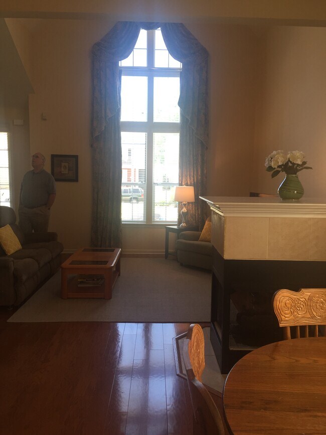 Foto del edificio - 4572 Park Ridge Pkwy