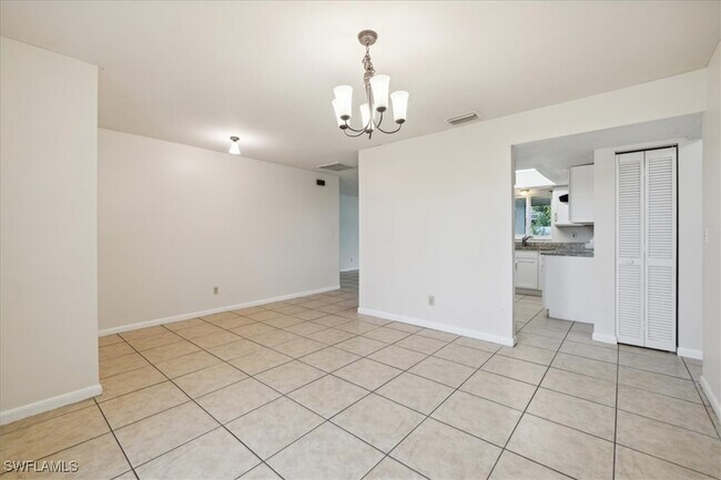 Foto del edificio - 607 SW 26th St