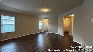 Foto del edificio - 9826 Marbach Gdn
