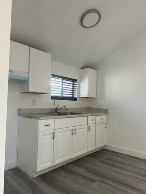 Foto del edificio - 16422 Haas Ave