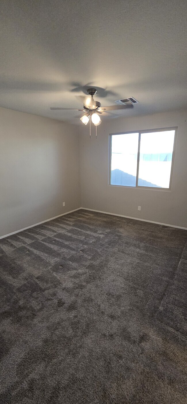 Foto del edificio - 1724 W Hopi Dr