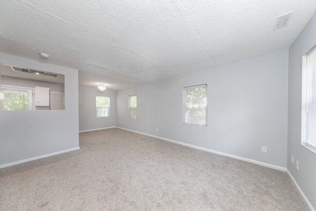 Photo - 1128 Wilkins Dr House